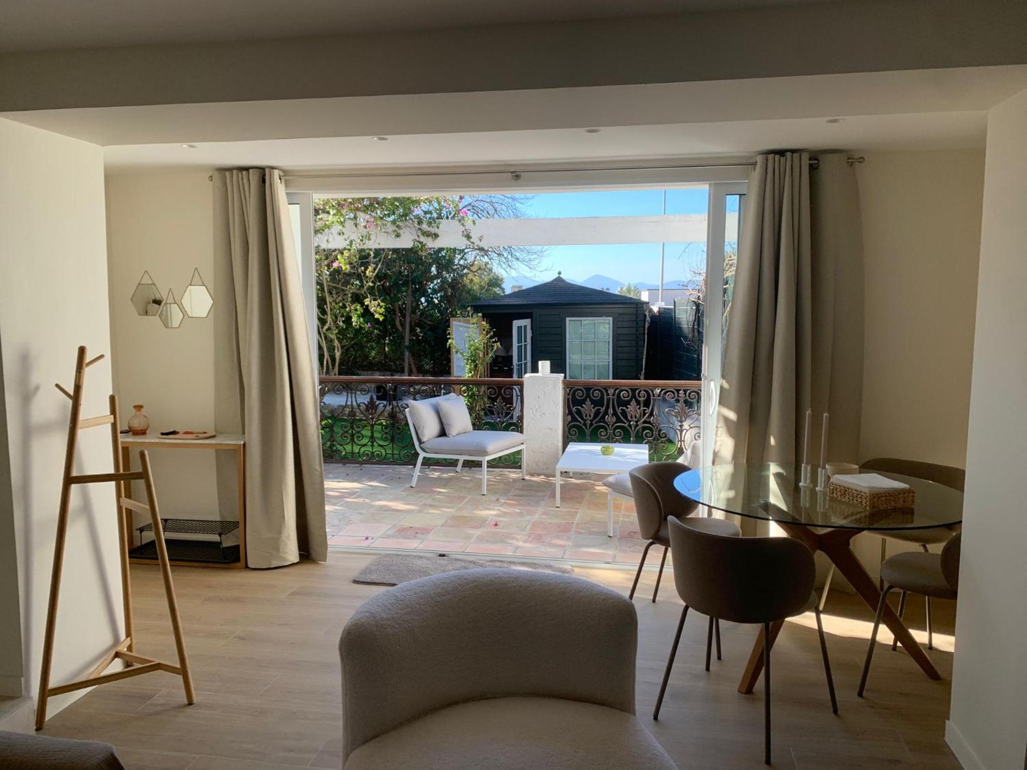 55m2 Charmante Maison Mitoyenne, Jardin, Parking *
